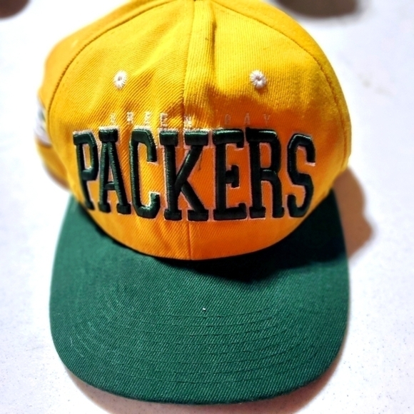 NFL Green Bay Packers Embroidered Adjustable Baseball Hat - Picture 1 of 5